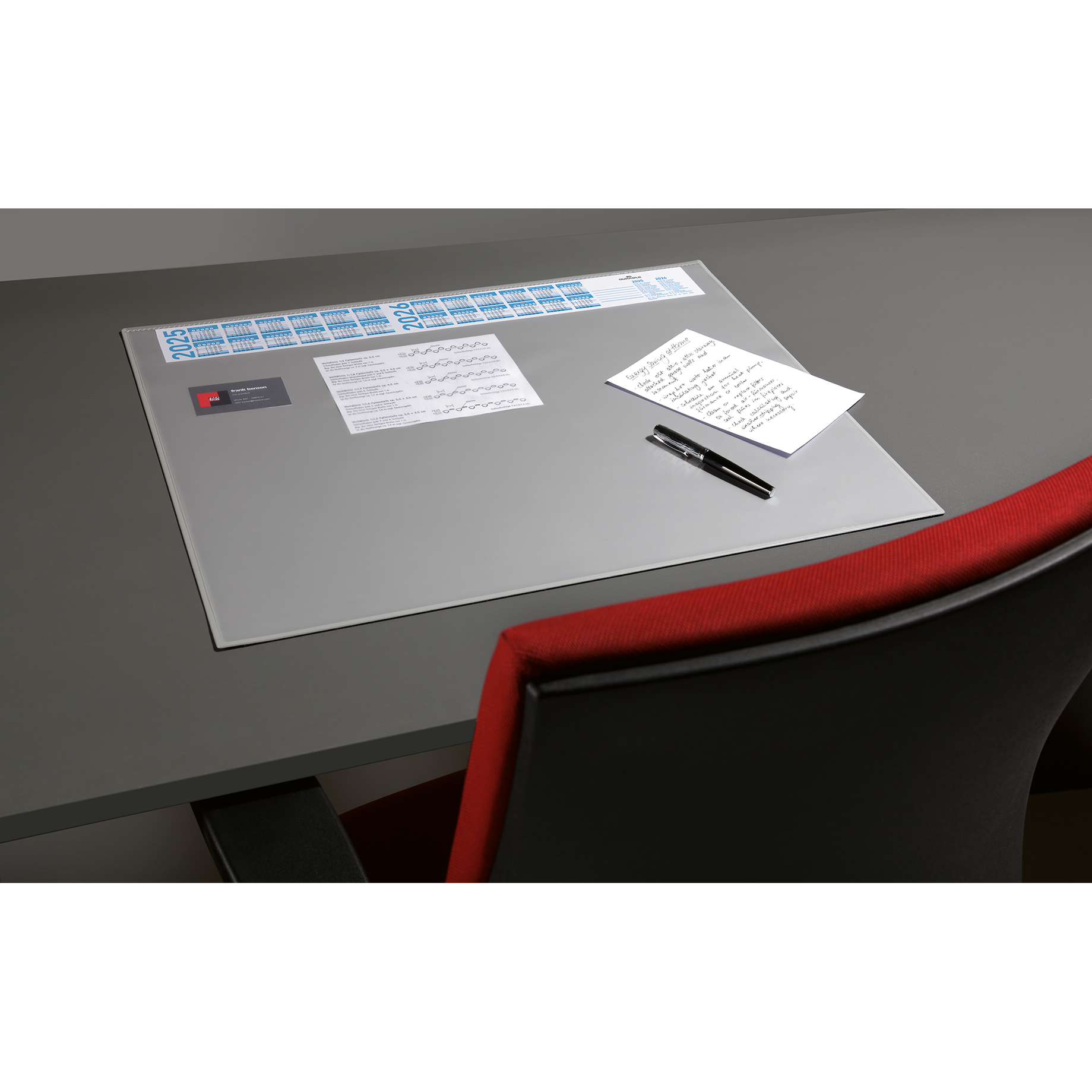 Schreibunterlage mit Jahreskalender und transparenter Abdeckung
